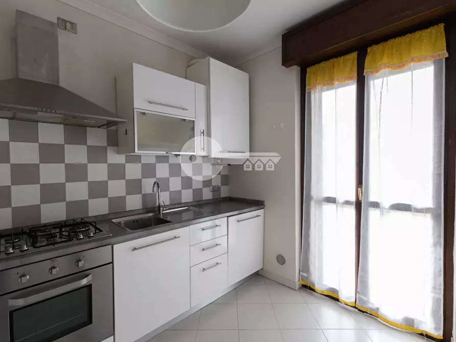 Immagine 12 di Appartamento in vendita  in Via Deledda a Ghedi