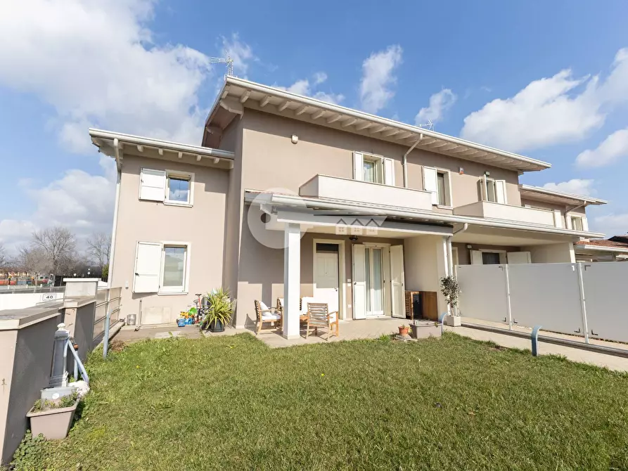 Immagine 1 di Villetta a schiera in vendita  in Via Sant'Angela Merici a Montichiari