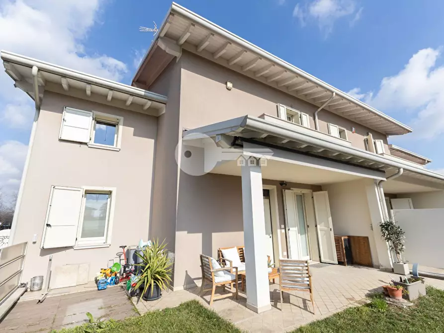 Immagine 2 di Villetta a schiera in vendita  in Via Sant'Angela Merici a Montichiari