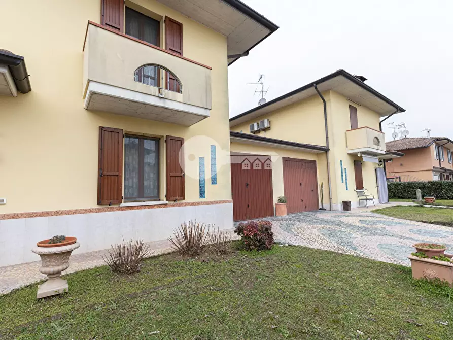 Immagine 4 di Casa bifamiliare in vendita  in Via Usignolo a Milzano