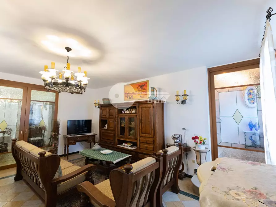 Immagine 10 di Casa bifamiliare in vendita  in Via Usignolo a Milzano