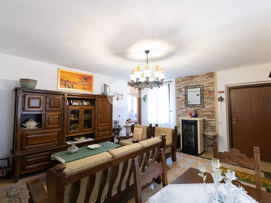 Immagine 13 di Casa bifamiliare in vendita  in Via Usignolo a Milzano