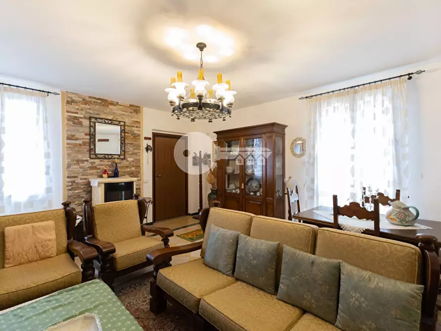 Immagine 14 di Casa bifamiliare in vendita  in Via Usignolo a Milzano