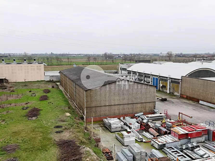 Immagine 11 di Locale commerciale in vendita  in Via Brescia a Pontevico