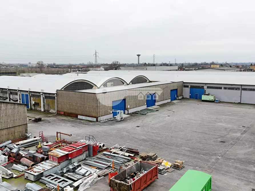 Immagine 3 di Locale commerciale in vendita  in Via Brescia a Pontevico