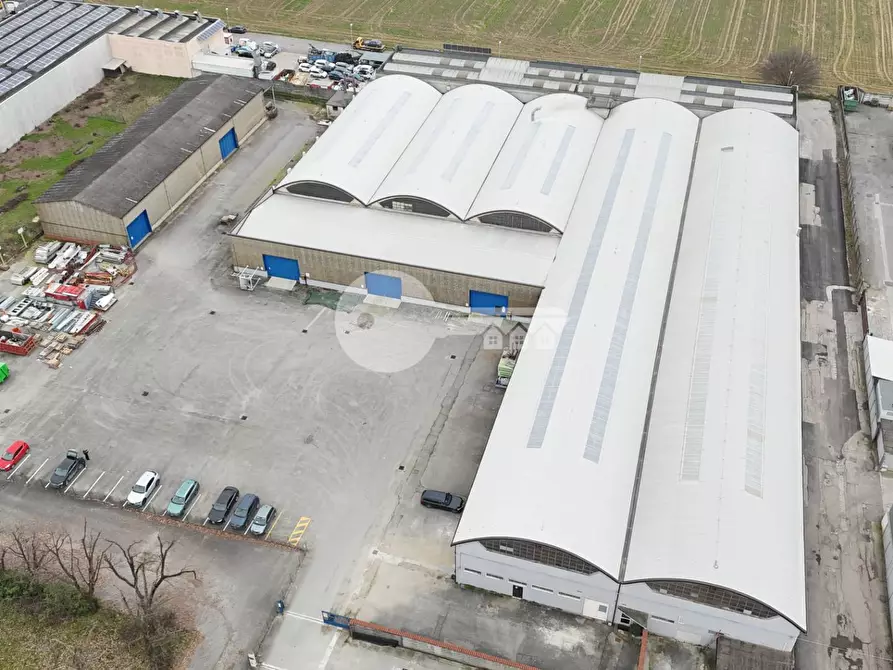 Immagine 24 di Locale commerciale in vendita  in Via Brescia a Pontevico