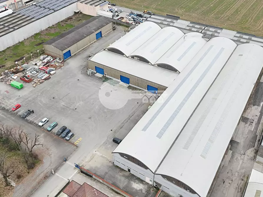 Immagine 25 di Locale commerciale in vendita  in Via Brescia a Pontevico