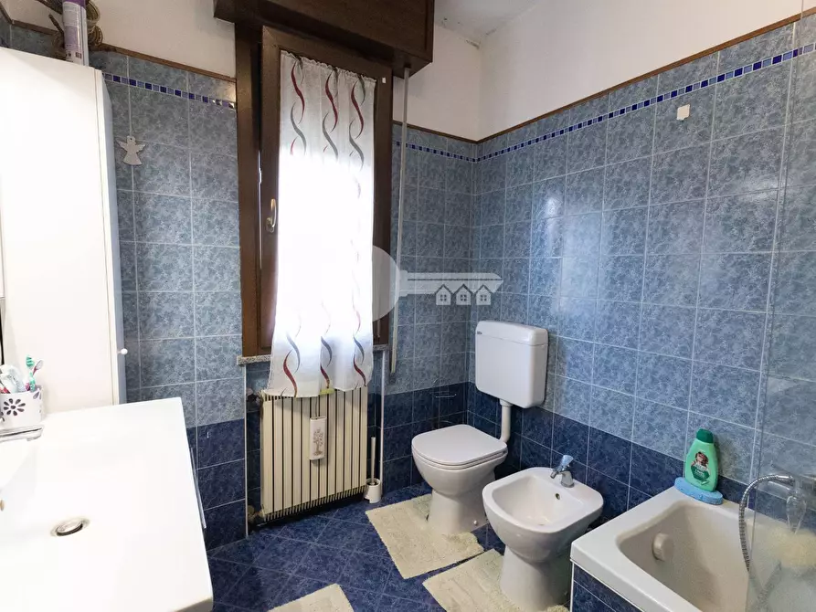 Immagine 22 di Villetta a schiera in vendita  in VIA QUASIMODO a Leno