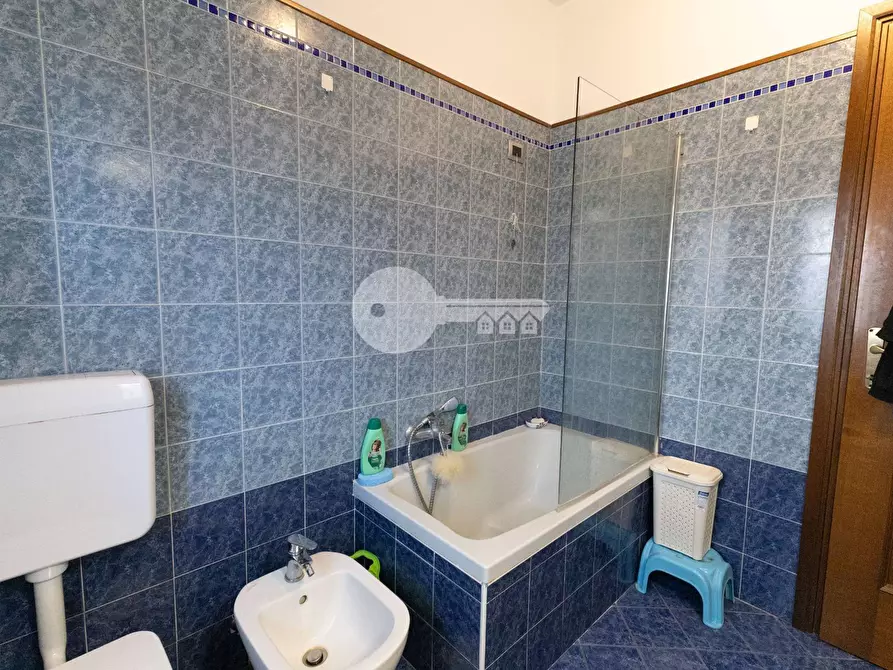 Immagine 24 di Villetta a schiera in vendita  in VIA QUASIMODO a Leno