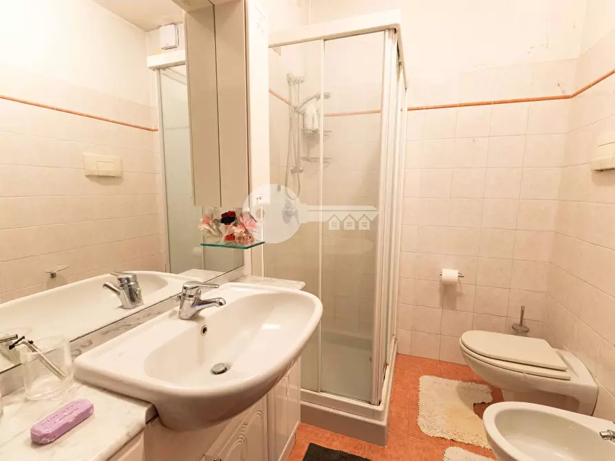 Immagine 8 di Villa in vendita  in via castenedolo a Ghedi