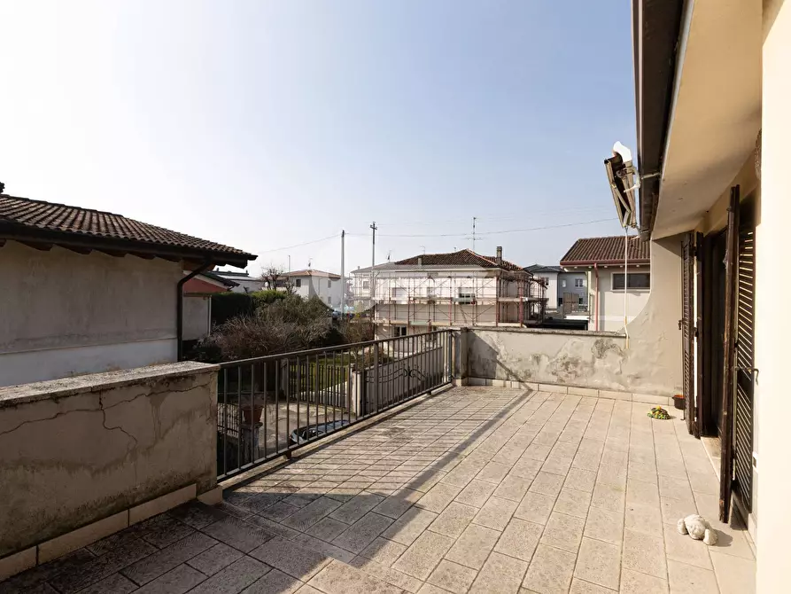 Immagine 13 di Villa in vendita  in via castenedolo a Ghedi