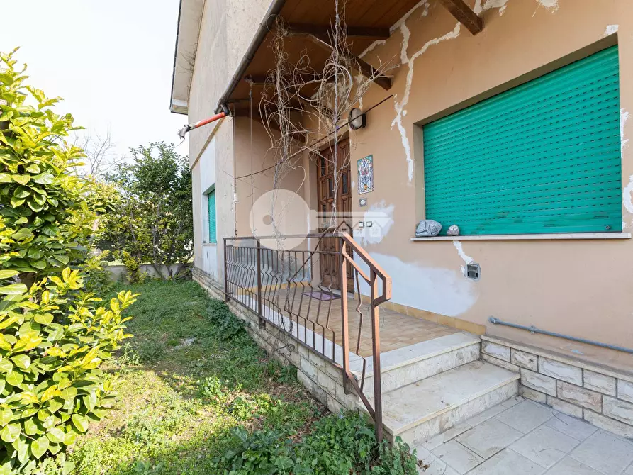 Immagine 4 di Villa in vendita  in via Castenedolo a Ghedi