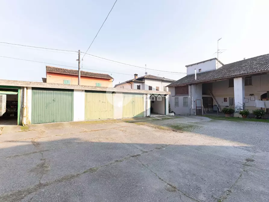 Immagine 25 di Rustico / casale in vendita  in VIA VEDETTO a Pralboino