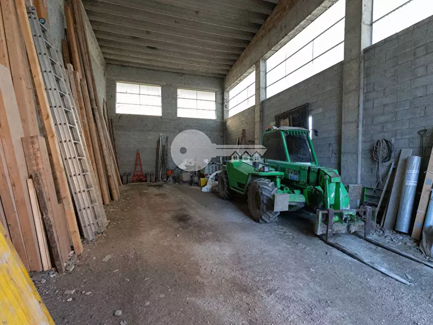 Immagine 3 di Magazzino in vendita  in VIA CANOSSI a Pralboino