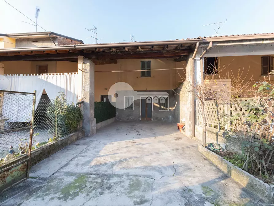 Immagine 1 di Casa indipendente in vendita  in Via Zaccaria a Leno