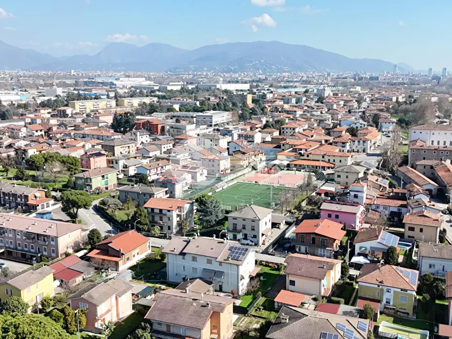 Immagine 29 di Villetta a schiera in vendita  in Via Alberto Trebeschi a Roncadelle