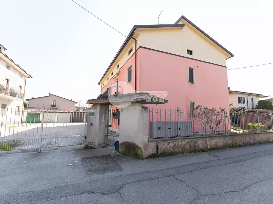 Immagine 26 di Appartamento in vendita  in Via Lombardia a Ghedi