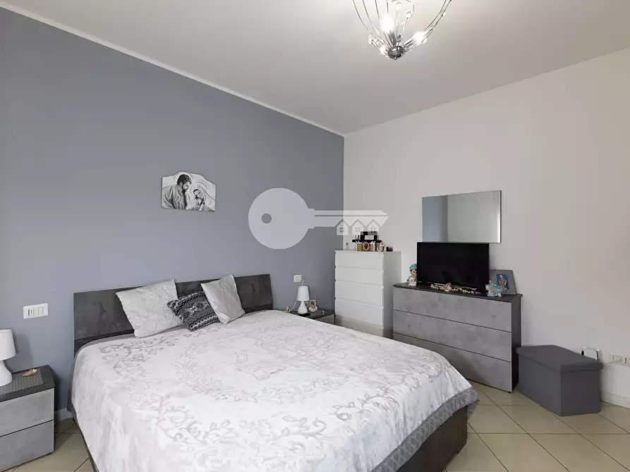 Immagine 11 di Appartamento in vendita  in Via Ugo Foscolo a Ghedi