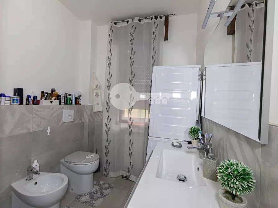 Immagine 16 di Appartamento in vendita  in Via Ugo Foscolo a Ghedi