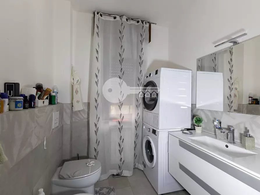 Immagine 17 di Appartamento in vendita  in Via Ugo Foscolo a Ghedi