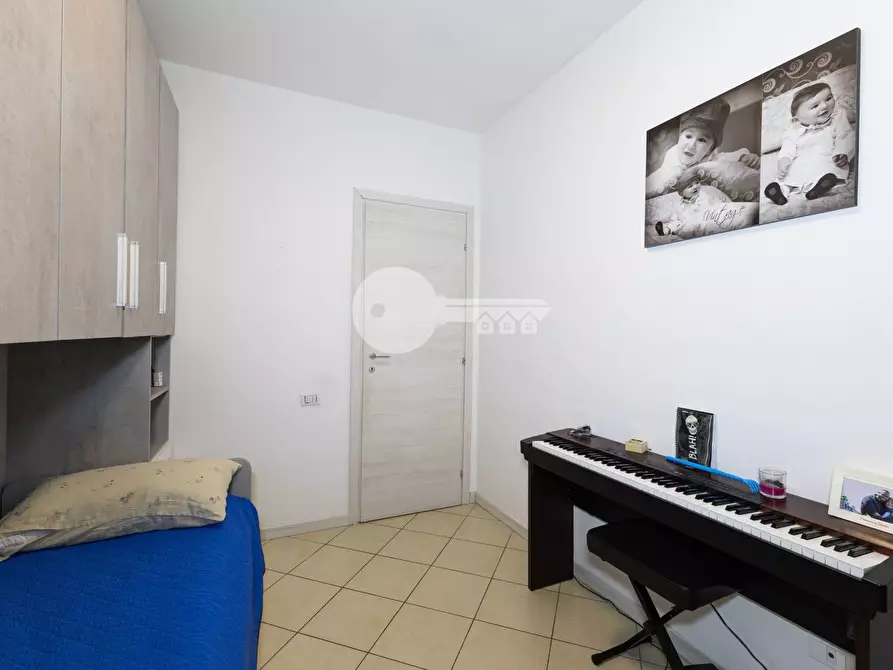 Immagine 15 di Appartamento in vendita  in Via Ugo Foscolo a Ghedi