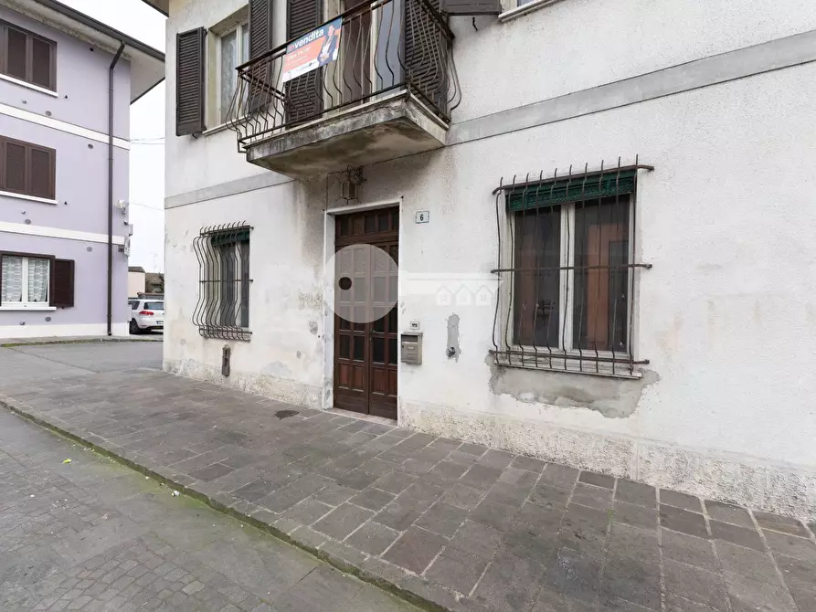 Immagine 25 di Villa in vendita  in Via XX Settembre a Isorella