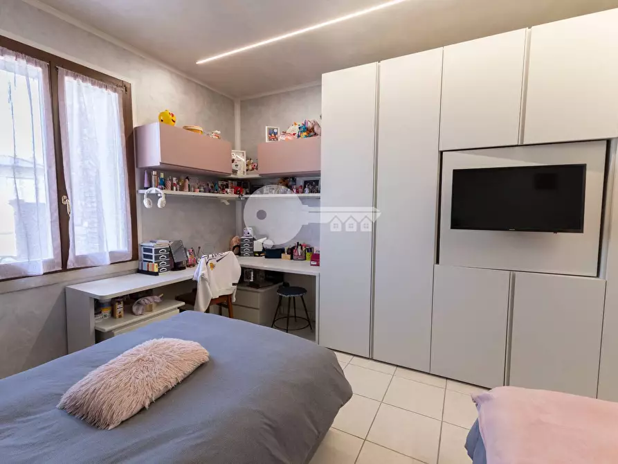 Immagine 22 di Villa in vendita  in Via Ugo Foscolo a Ghedi