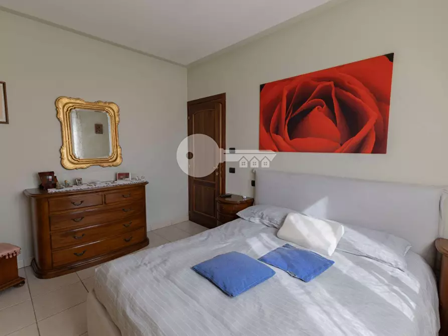 Immagine 24 di Villa in vendita  in Via Ugo Foscolo a Ghedi