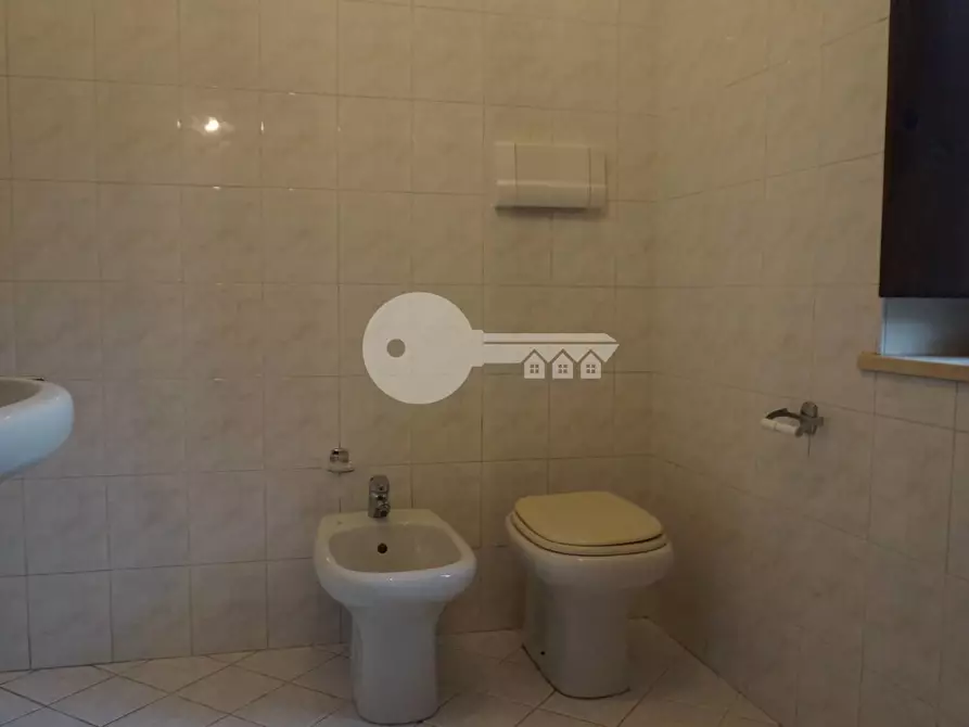 Immagine 12 di Appartamento in vendita  a Leno