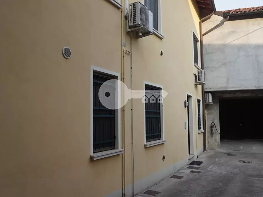 Immagine 14 di Appartamento in vendita  a Leno