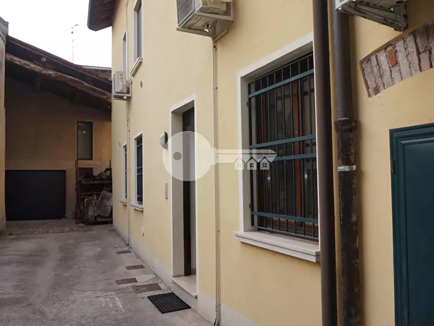 Immagine 15 di Appartamento in vendita  a Leno