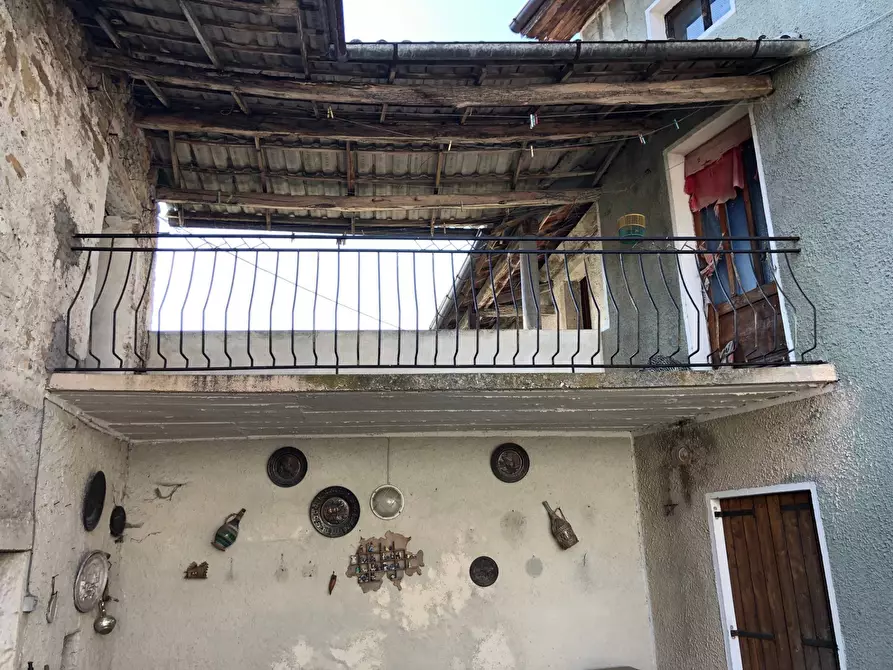 Immagine 2 di Casa semindipendente in vendita  in Via samprogno a Borgo Valbelluna