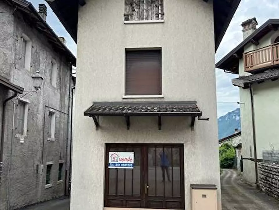 Immagine 1 di Casa semindipendente in vendita  in via monar a Fonzaso