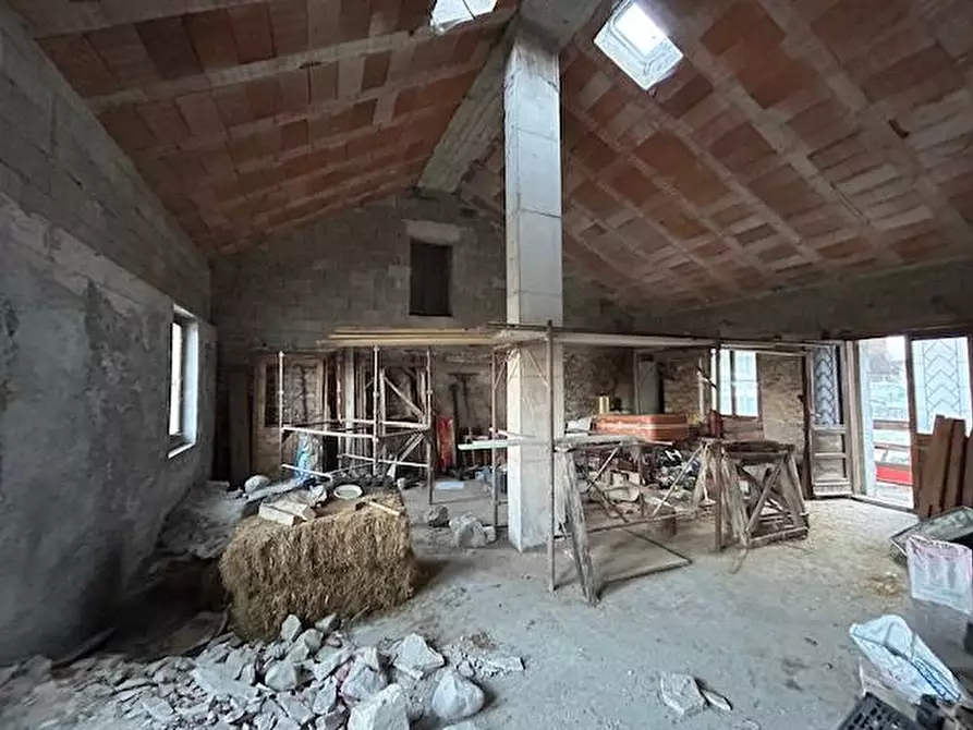 Immagine 6 di Casa semindipendente in vendita  in via colderu a Borgo Valbelluna