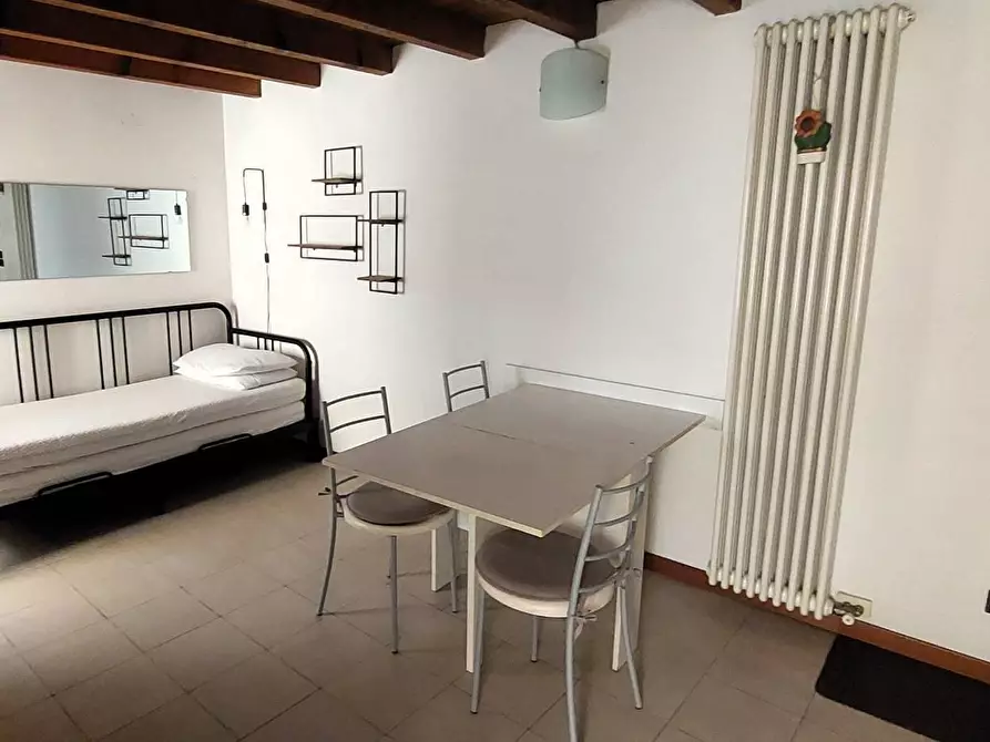 Immagine 1 di Appartamento in affitto  in VIA SANTA CATERINA a Verona