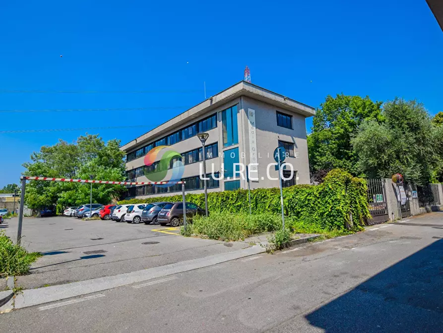 Immagine 29 di Negozio in vendita  in Via Sanzio a Cinisello Balsamo