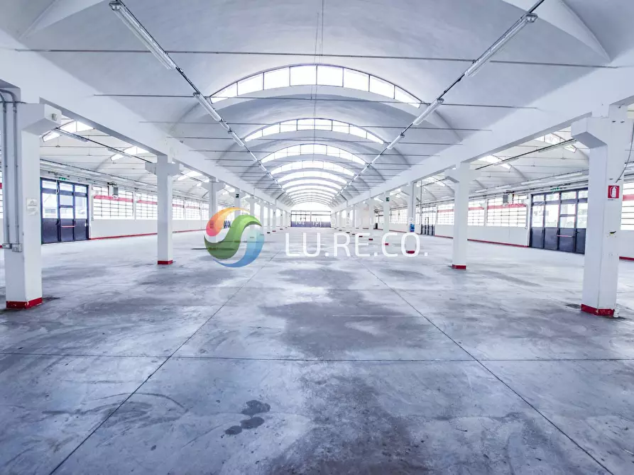 Immagine 28 di Negozio in vendita  in VIALE LOMBARDIA a Lissone