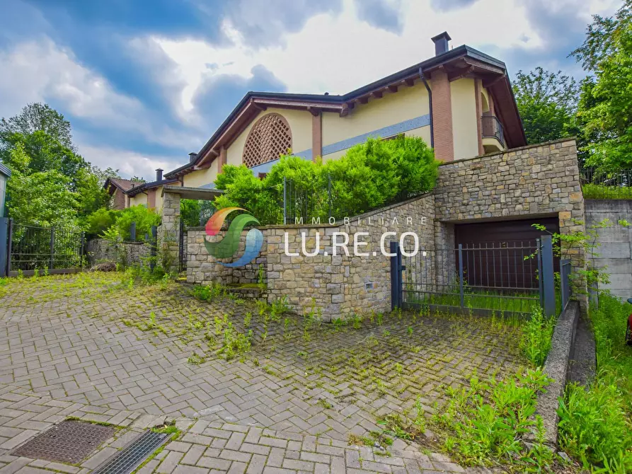 Immagine 22 di Villa in vendita  in via monte faito a Triuggio