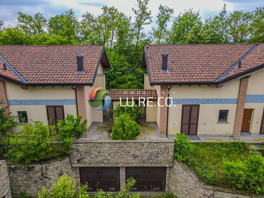 Immagine 21 di Villa in vendita  in via monte faito a Triuggio