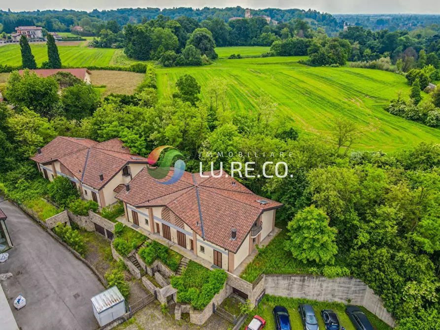 Immagine 2 di Villa in vendita  in via monte faito a Triuggio