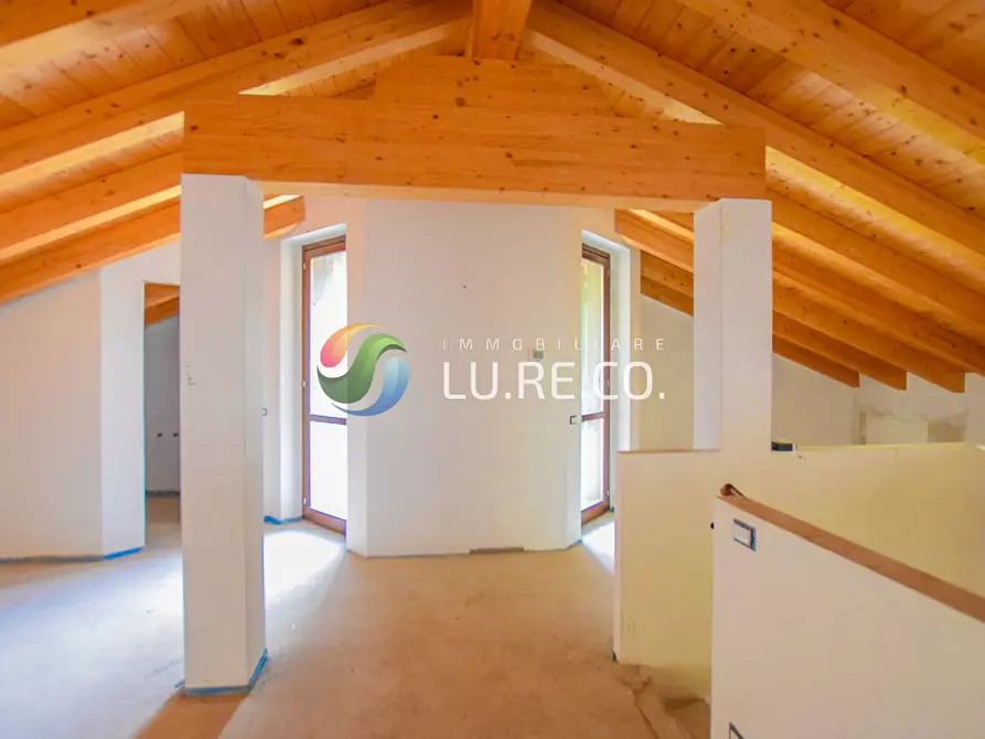 Immagine 14 di Villa in vendita  in via monte faito a Triuggio