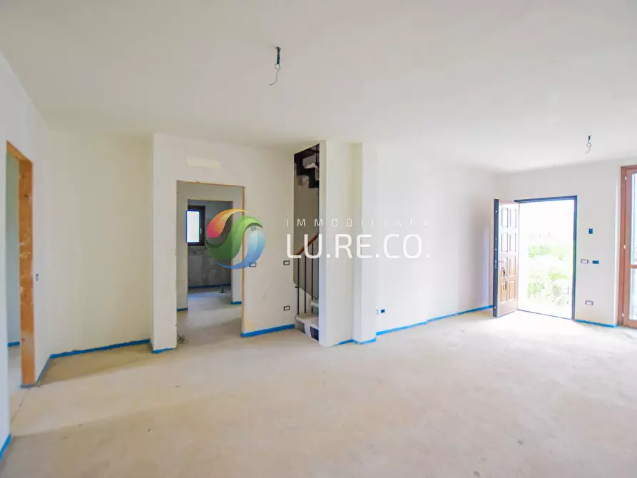 Immagine 6 di Villa in vendita  in via monte faito a Triuggio