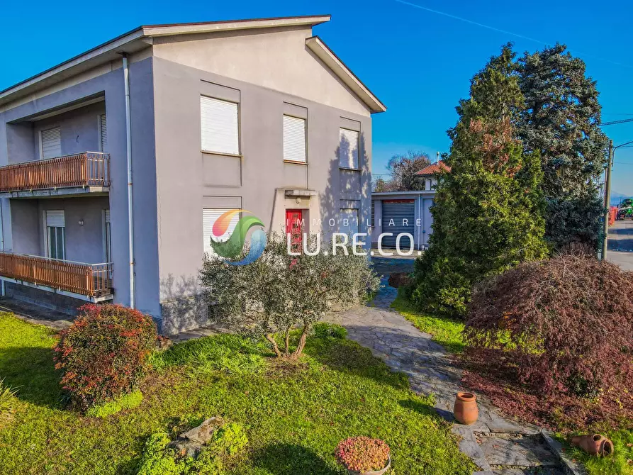 Immagine 2 di Palazzo in vendita  in VIA DON SIRTORI a Arosio