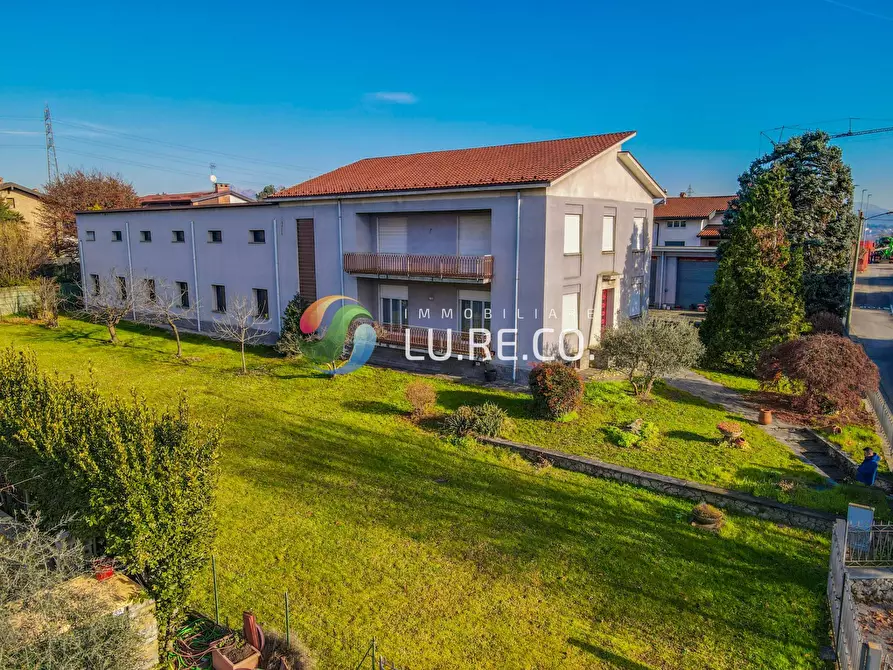 Immagine 1 di Palazzo in vendita  in VIA DON SIRTORI a Arosio