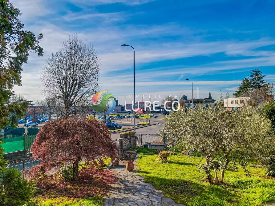 Immagine 12 di Palazzo in vendita  in VIA DON SIRTORI a Arosio