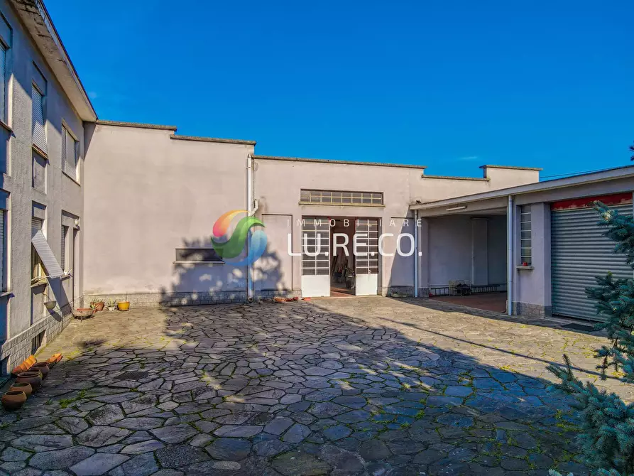 Immagine 15 di Palazzo in vendita  in VIA DON SIRTORI a Arosio