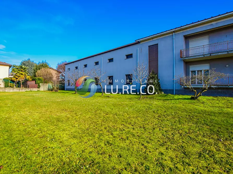 Immagine 18 di Palazzo in vendita  in VIA DON SIRTORI a Arosio