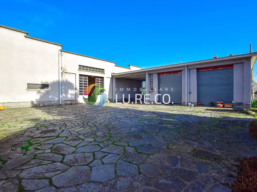 Immagine 22 di Palazzo in vendita  in VIA DON SIRTORI a Arosio