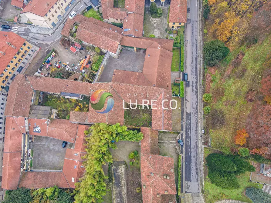 Immagine 21 di Palazzo in vendita  in via san martino a Meda