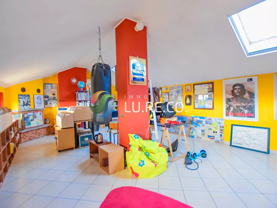 Immagine 26 di Villa in vendita  in VIA VITTORIO VENETO a Inverigo